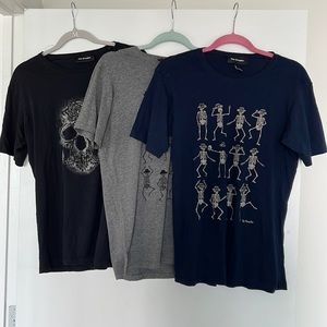 The kooples men’s skull tshirt size small 3 count